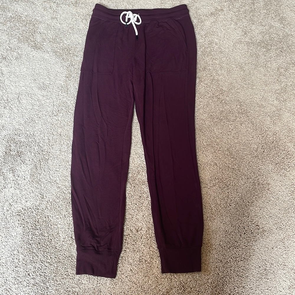 Splits 59 joggers size small